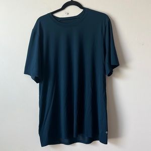 Lululemon Men’s T-Shirt - Size XL